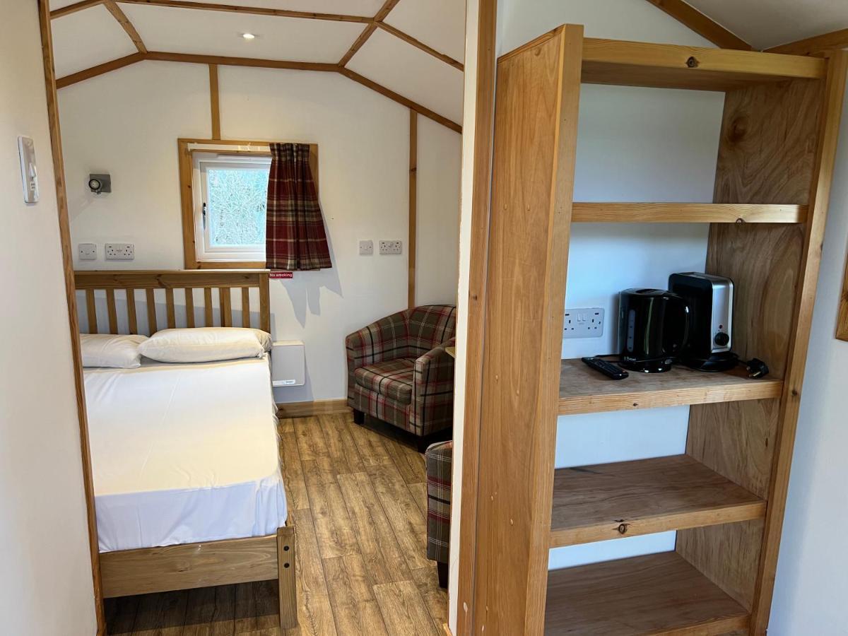 Isle Of Skye Camping Pods Bagian luar foto