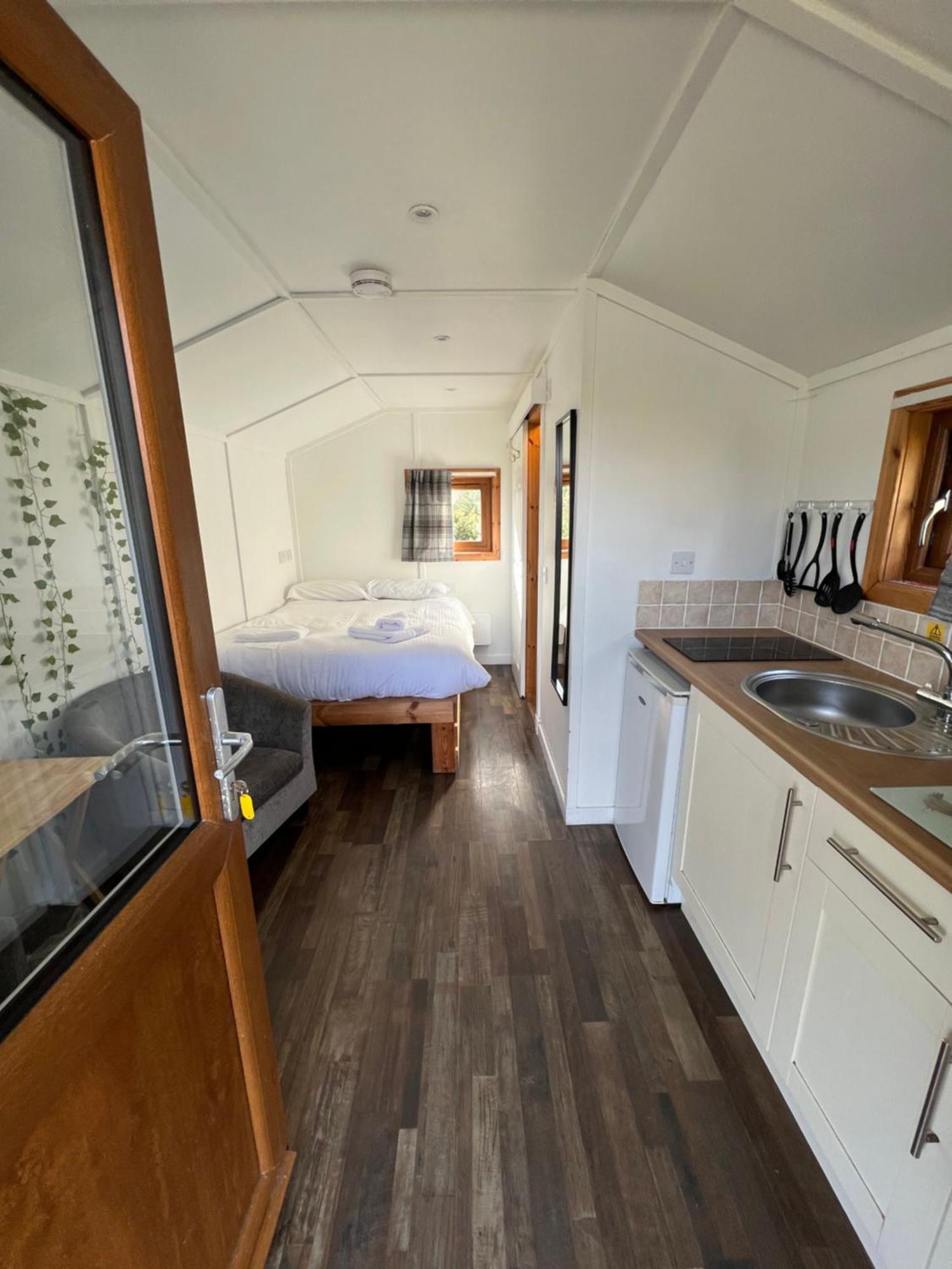 Isle Of Skye Camping Pods Bagian luar foto