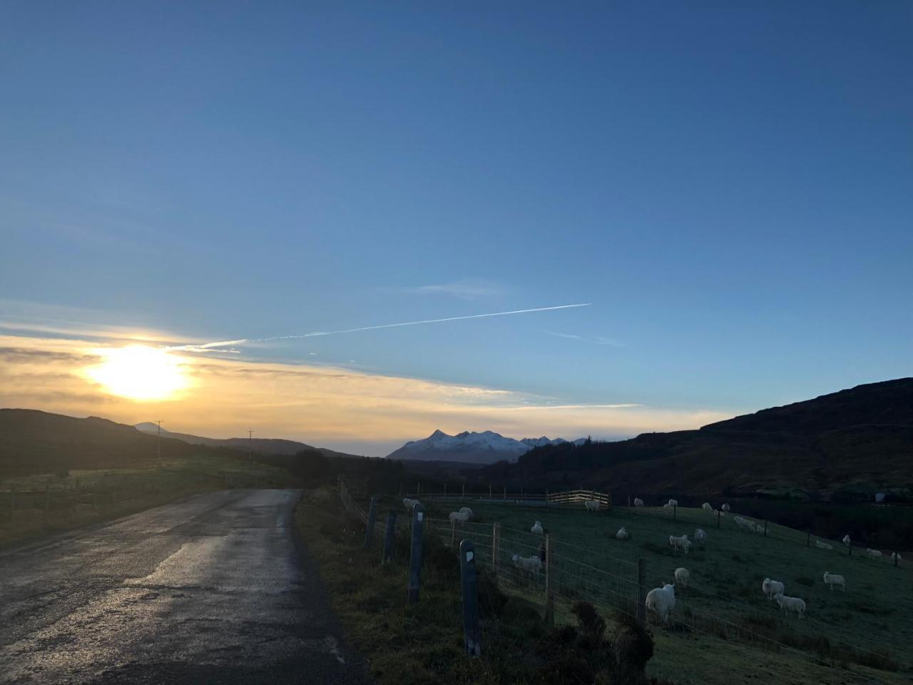 Isle Of Skye Camping Pods Bagian luar foto